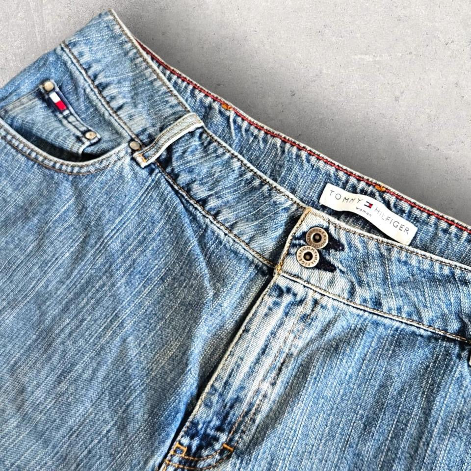 Woman’s Tommy Hilfiger Wide Jeans במצב מצוין וללא פגמים