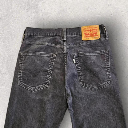 Levi’s 514 Navy Corduroy pants – 30x32 עם כתם קטן מקדימה