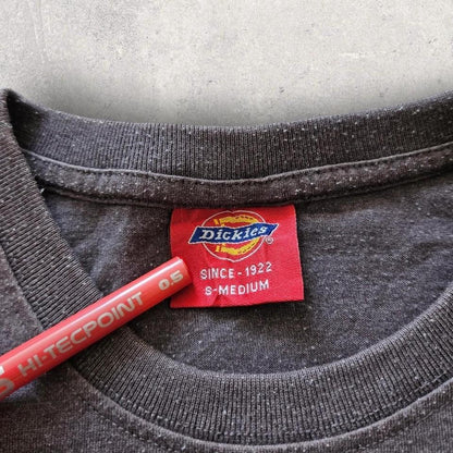 Dickies Logo Tee - Small חולצת טי של דיקיס עם לוגו, מידה S בגזרת סלימפיט