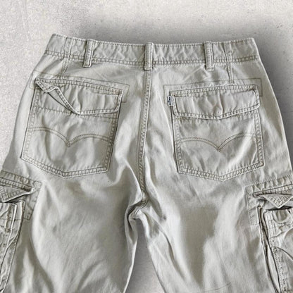 Levi's cream cargo shorts W32 vintage streetwear        