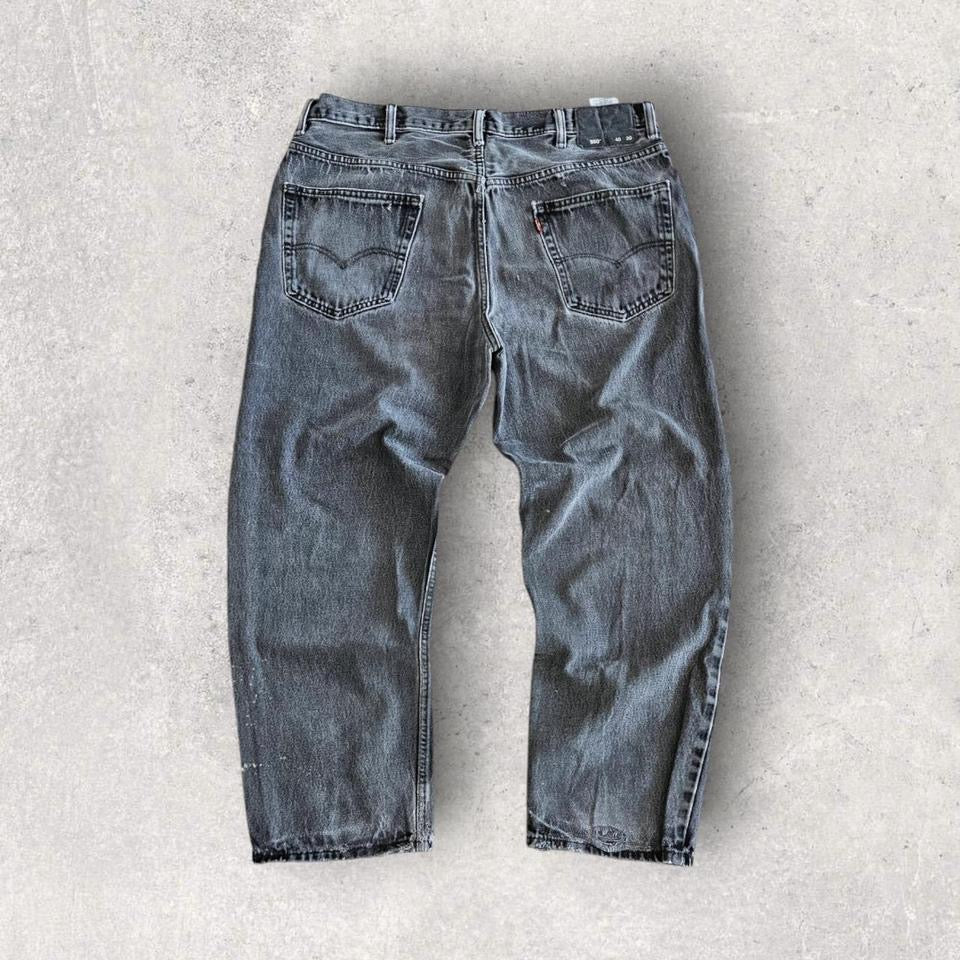 Levi’s 550 Black Jeans - 40x30 ג'ינס שחור מידה W40 L30 עם כתמי צבע וסטייל וינטאג'