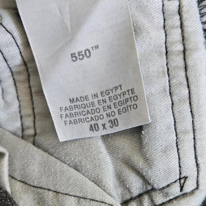Levi’s 550 Black Jeans - 40x30 ג'ינס שחור מידה W40 L30 עם כתמי צבע וסטייל וינטאג'