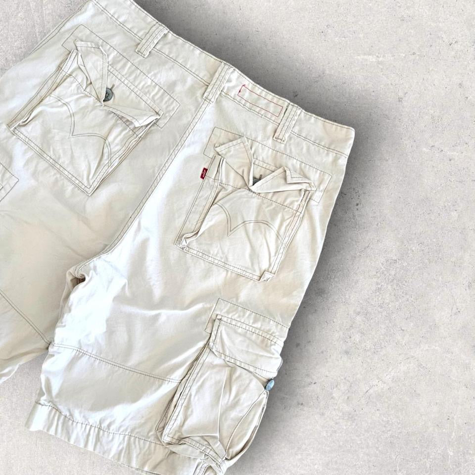 Levi's white cargo shorts W36 vintage streetwear         