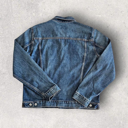 Gap denim jacket size L perfect condition no flaws