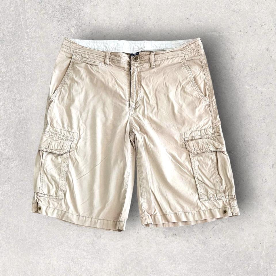 Marina Yachting Cream Cargo Shorts בצבע קרם