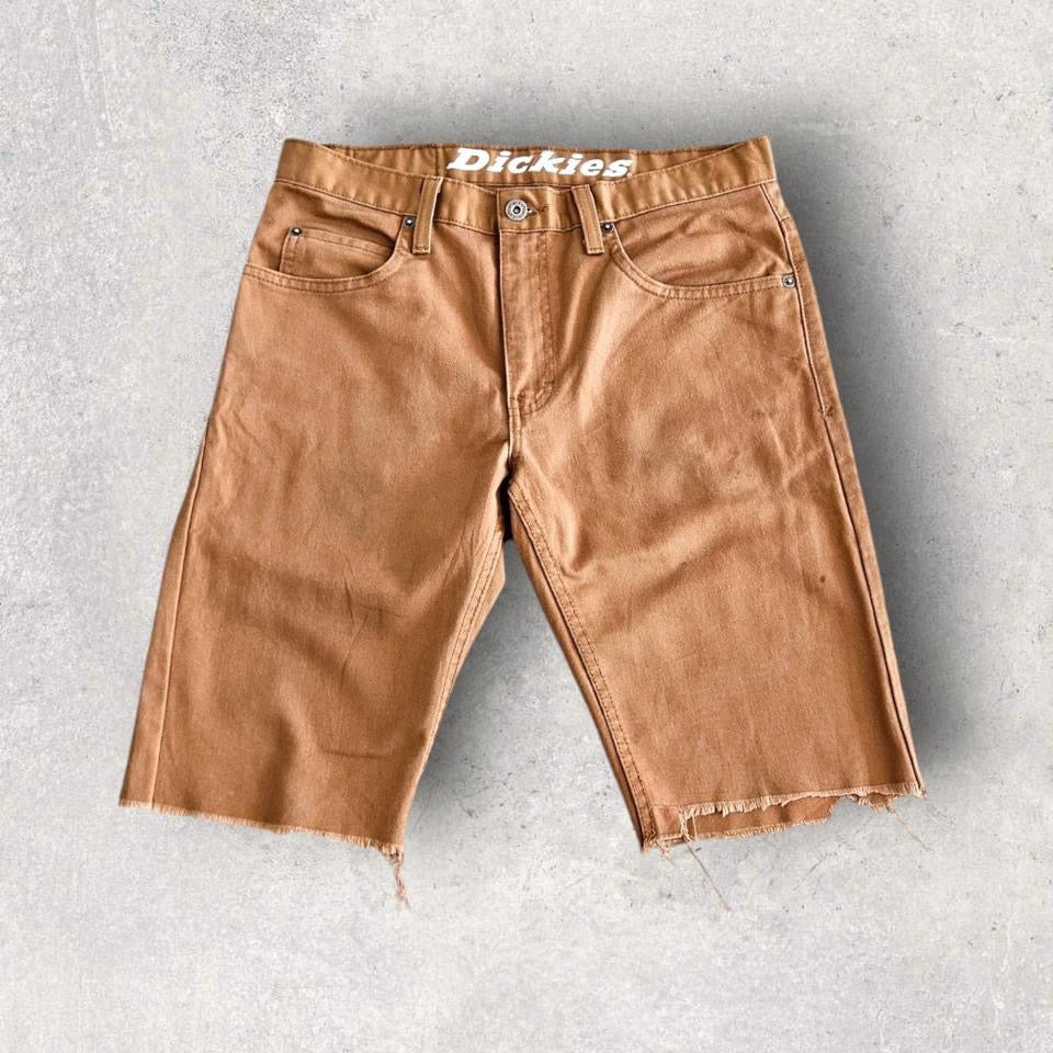 Dickies Brown Short Jeans - W30, Waist 80cm, Length 55cm, 8.5/10 Condition.          Ask ChatGPT