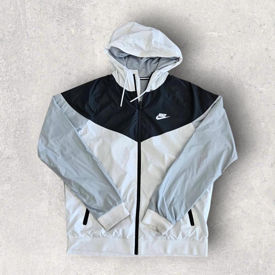Nike White Windbreakers - Medium מעיל רוח לבן מידה M