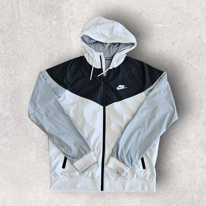 Nike White Windbreakers - Medium מעיל רוח לבן מידה M