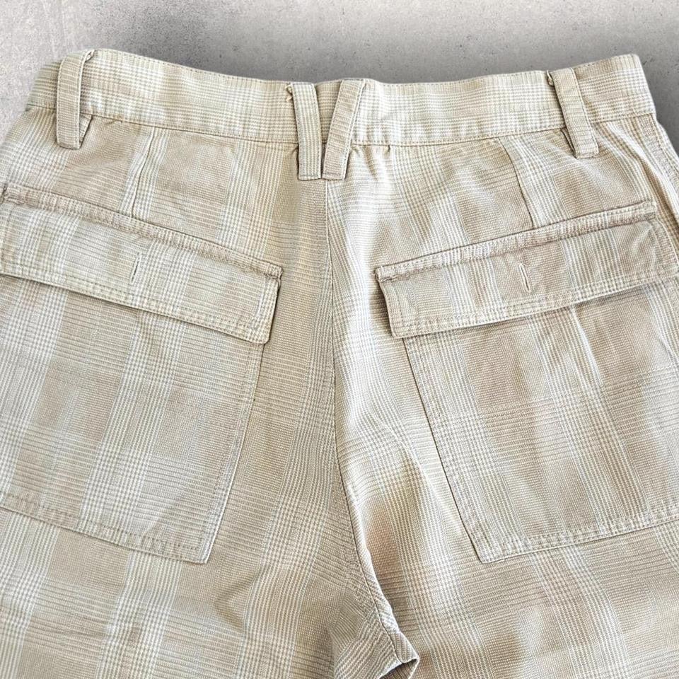 Vintage Quiksilver Cream Jorts במצב טוב מאוד עם סימן קטן מקדימה