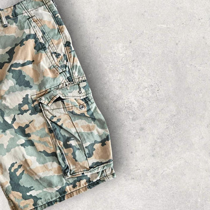 Levis camo cargo shorts W36 vintage streetwear         