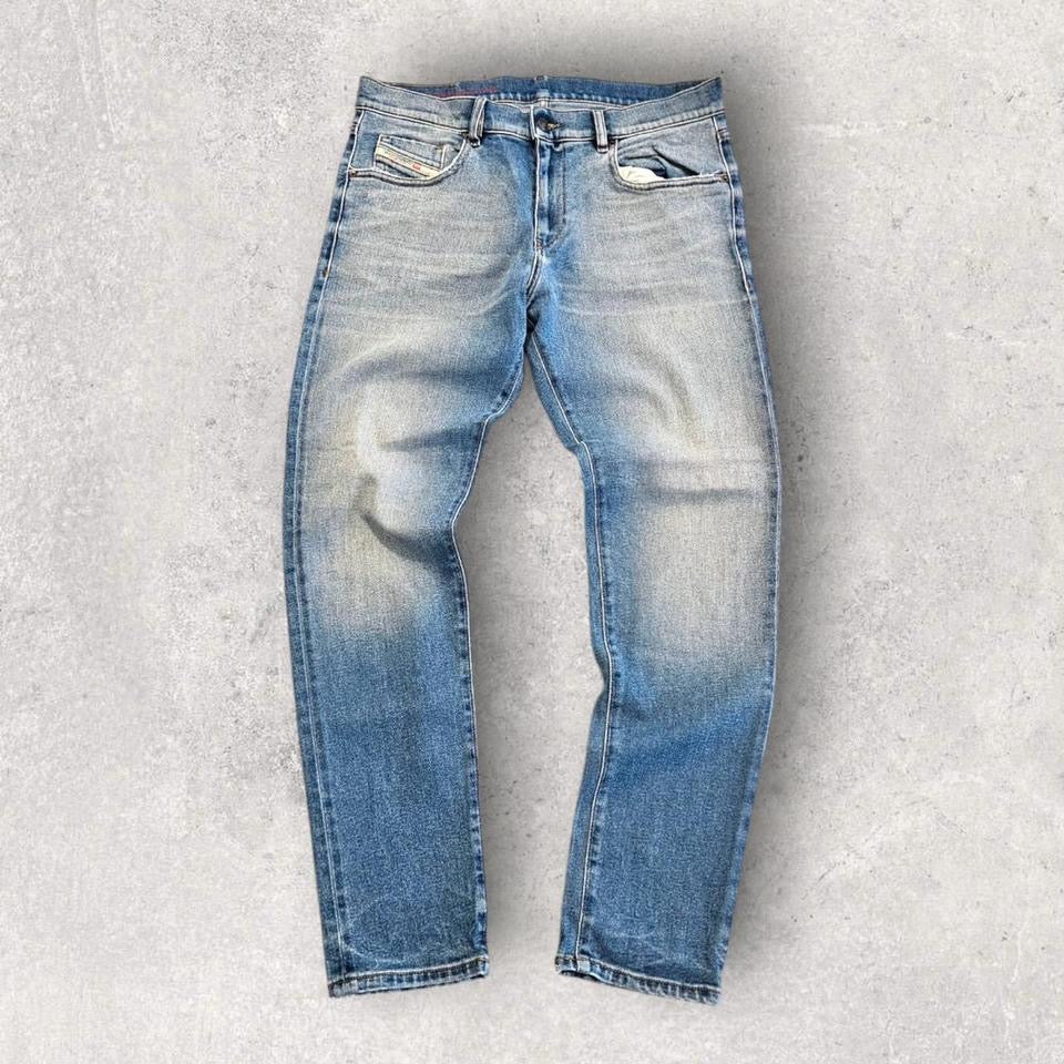 Vintage Diesel blue jeans size 34 with front mark and heavy fade