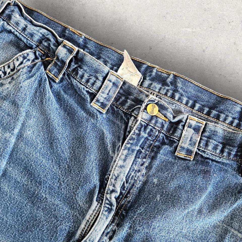 Carhartt Navy Carpenter Shorts בצבע כחול כהה
