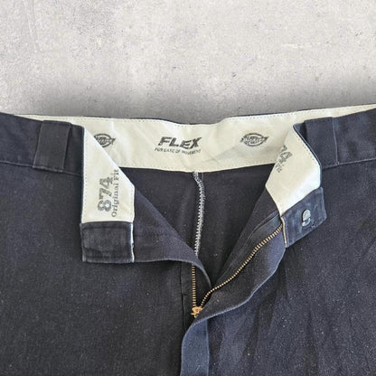 Dickies 874 Black Flex Shorts, מכנסי דיקיס שחורים במצב מצוין עם חיתוכים מותאמים