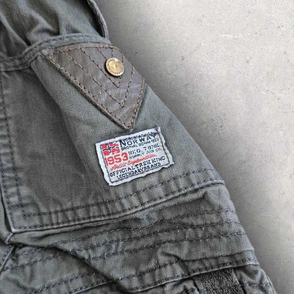 Geographical Norway green cargo shorts W40 vintage streetwear          