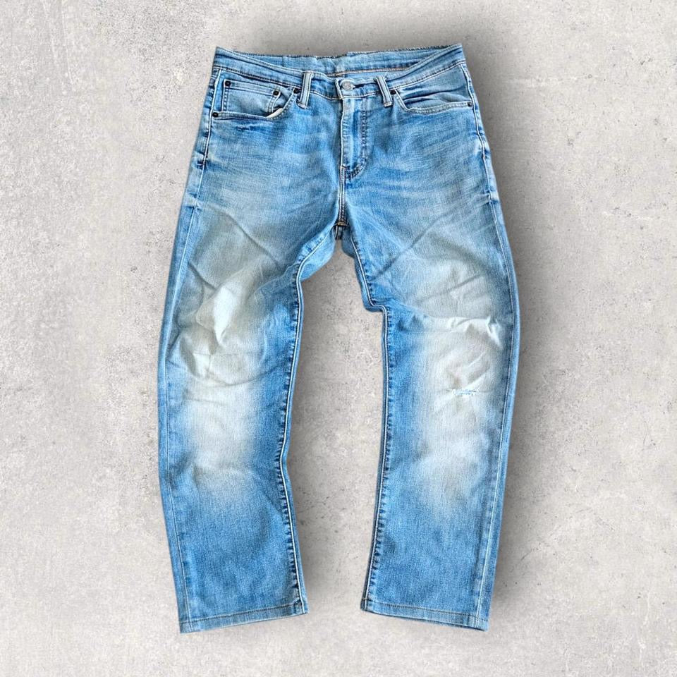Levi’s 511 Blue Jeans – 32x32 עם דהייה וכתם קל