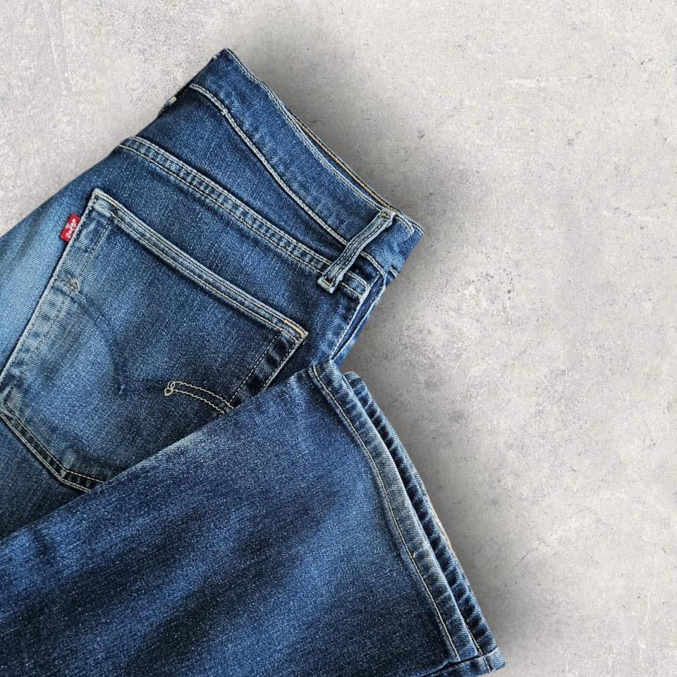 Levi’s Woman’s Navy Jeans בצבע כחול כהה, מידה מותן 74 ס״מ
