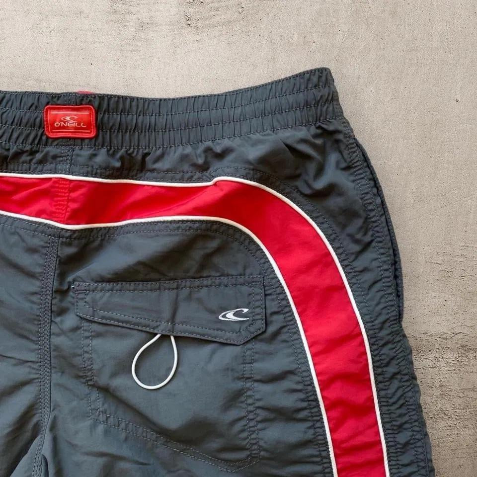 O'Neill nylon swimsuit shorts עשויים ניילו