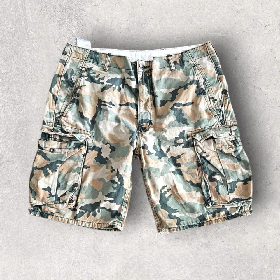 Levis camo cargo shorts W36 vintage streetwear          