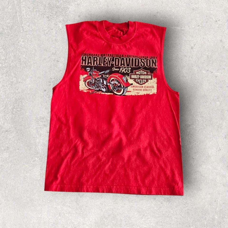 2012 Harley Davidson Red Tank Top - Medium, גופיה אדומה לגבר מידה M עם לוגו הארלי דיווידסו