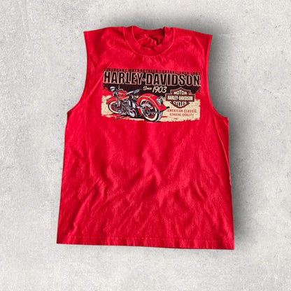 2012 Harley Davidson Red Tank Top - Medium, גופיה אדומה לגבר מידה M עם לוגו הארלי דיווידסו