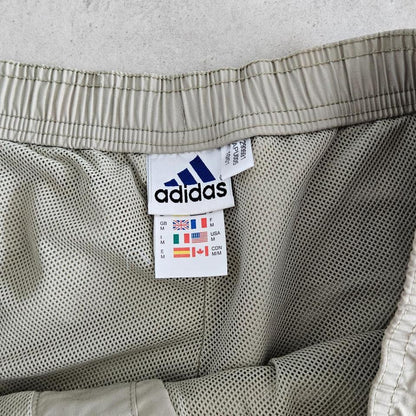 Vintage Adidas Cream Shorts עם גומי במותן