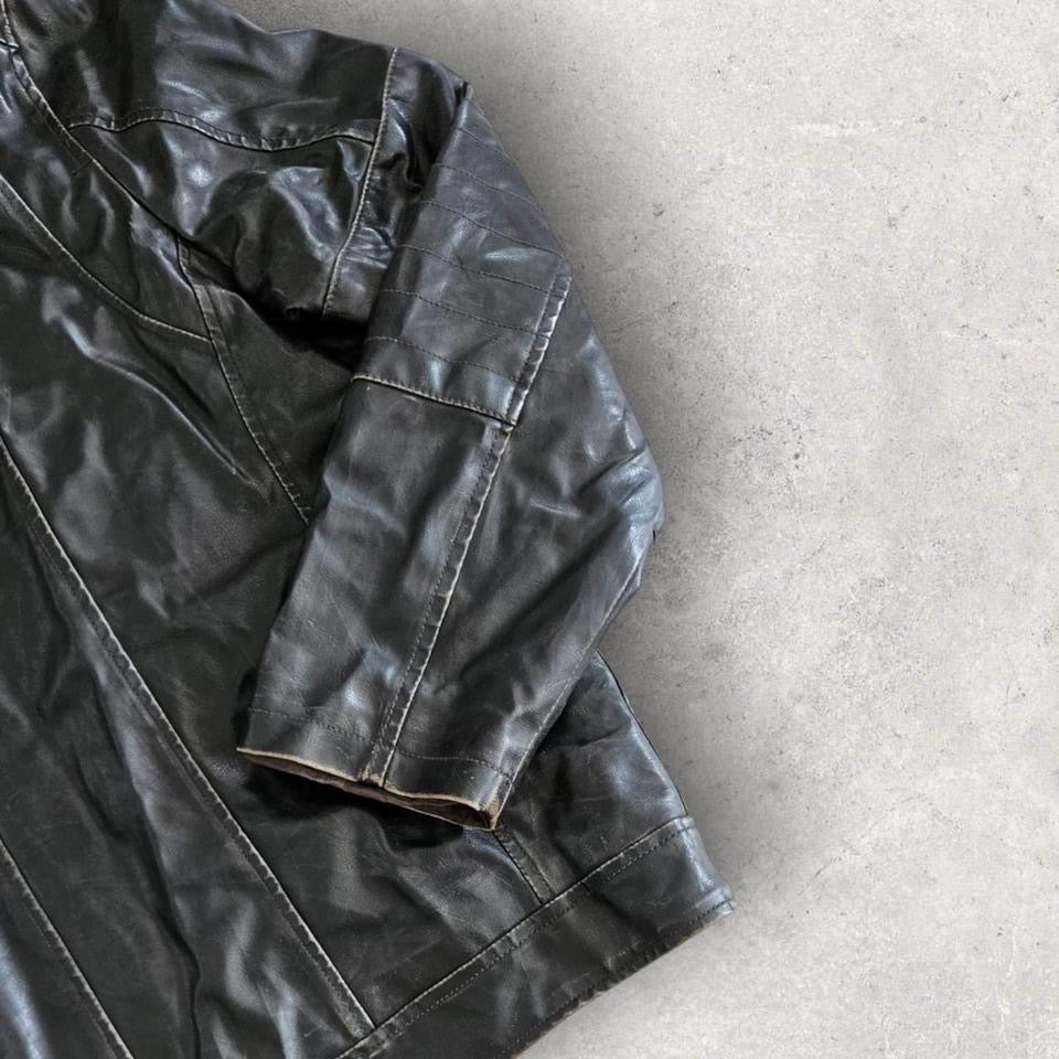 Levi’s vintage black leather jacket large with sheep skin lining in perfect condition