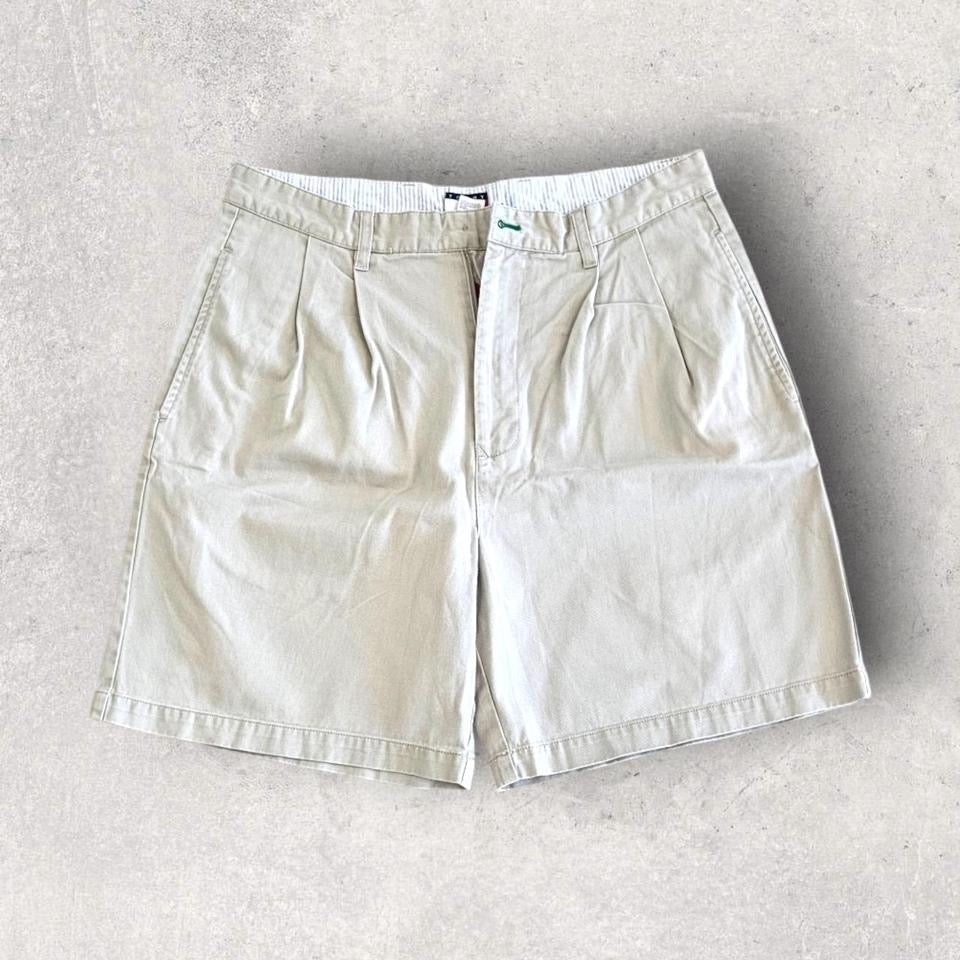 ommy Hilfiger grey short pants size W34 waist 84cm length 54cm missing main button