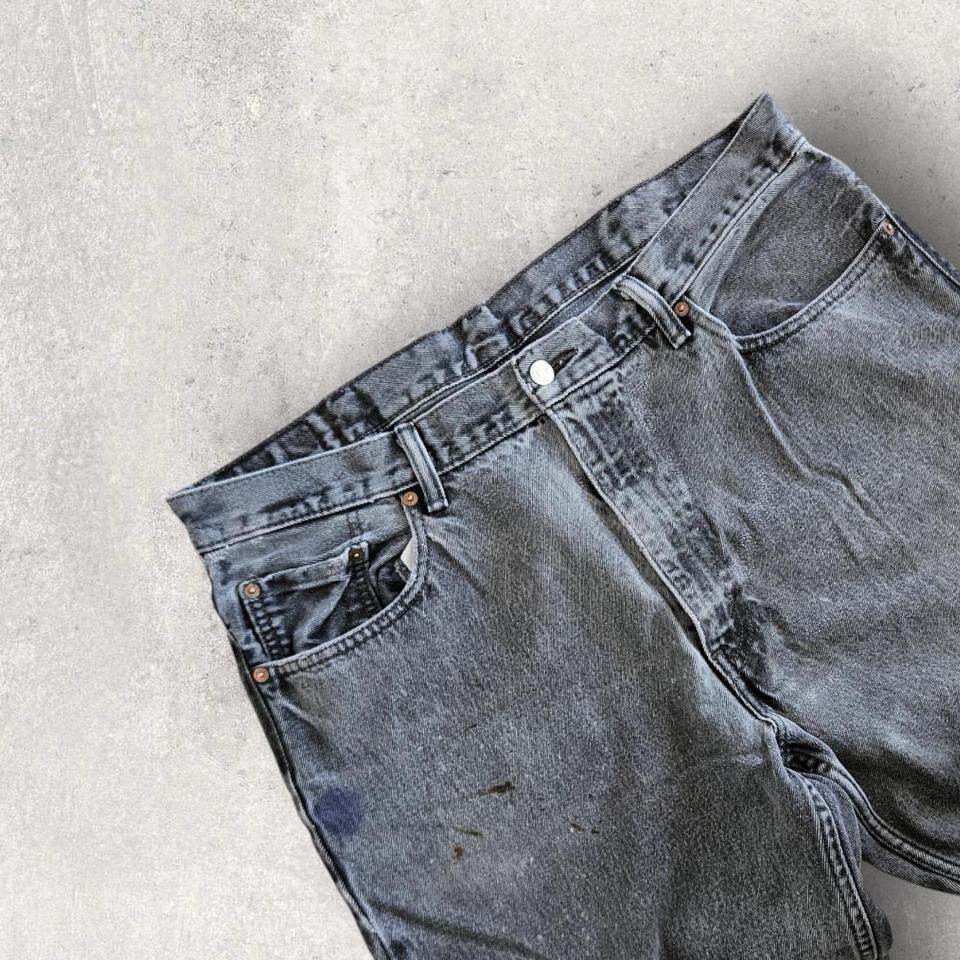 Levi’s 550 Black Jeans - 40x30 ג'ינס שחור מידה W40 L30 עם כתמי צבע וסטייל וינטאג'