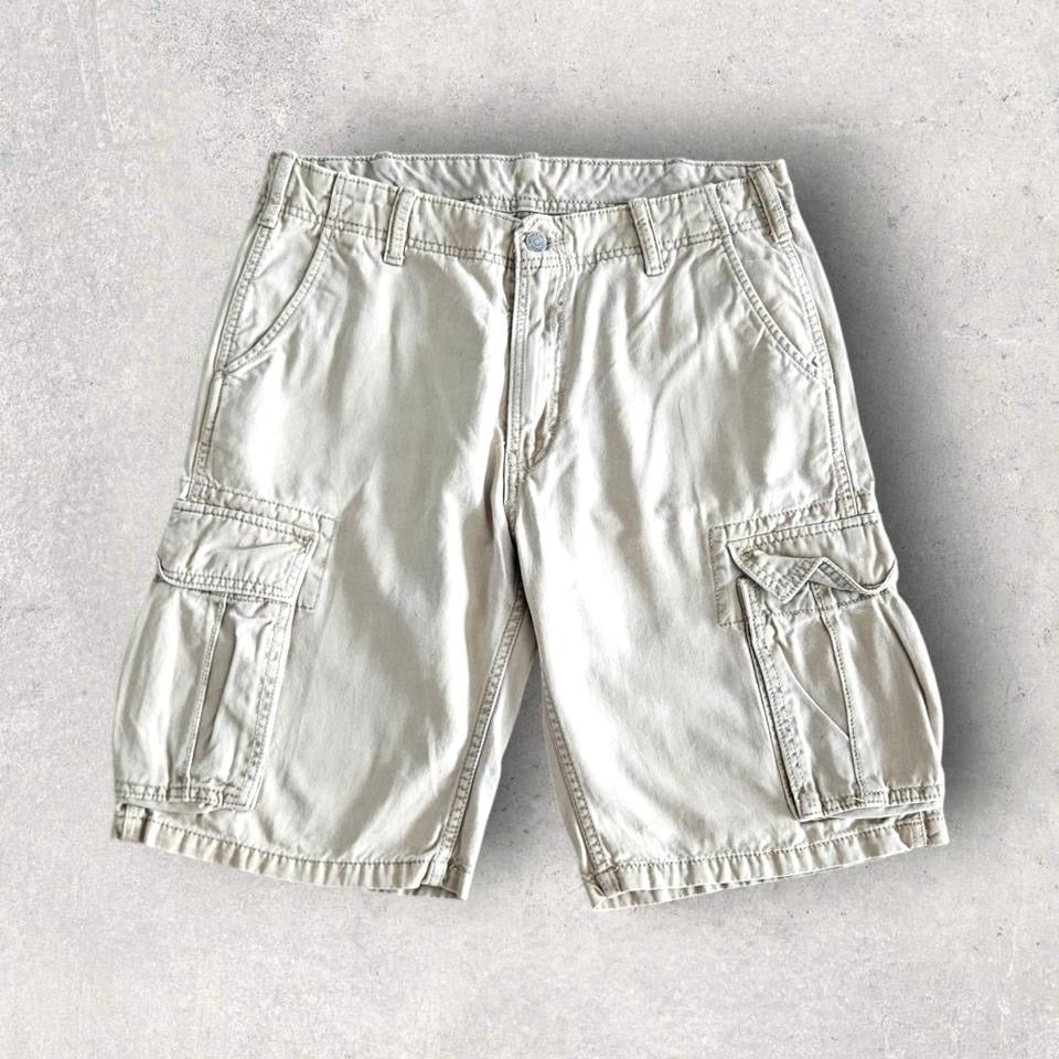 Levi's cream cargo shorts W32 vintage streetwear        