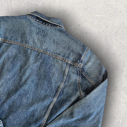Gap denim jacket size L perfect condition no flaws