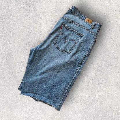 Levis 580 woman’s shorts בגזרת Boot Cut, צבע כחול