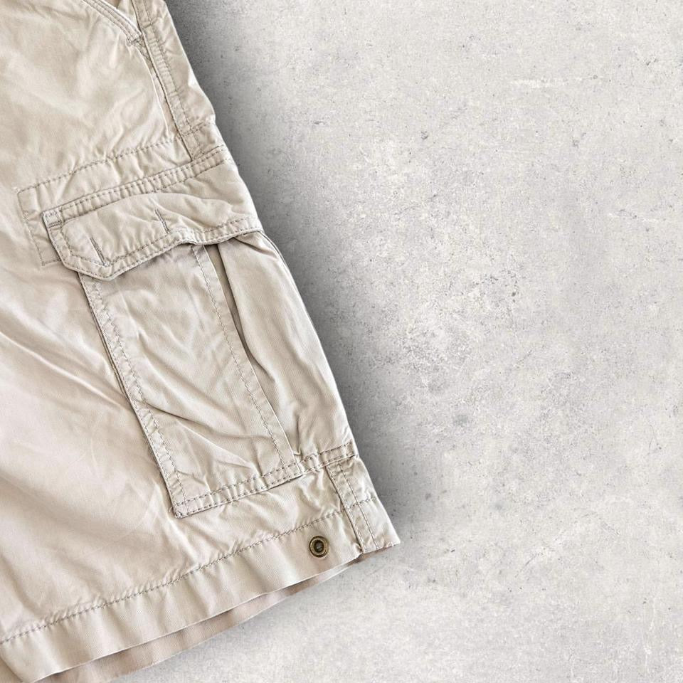 Marina Yachting Cream Cargo Shorts בצבע קרם