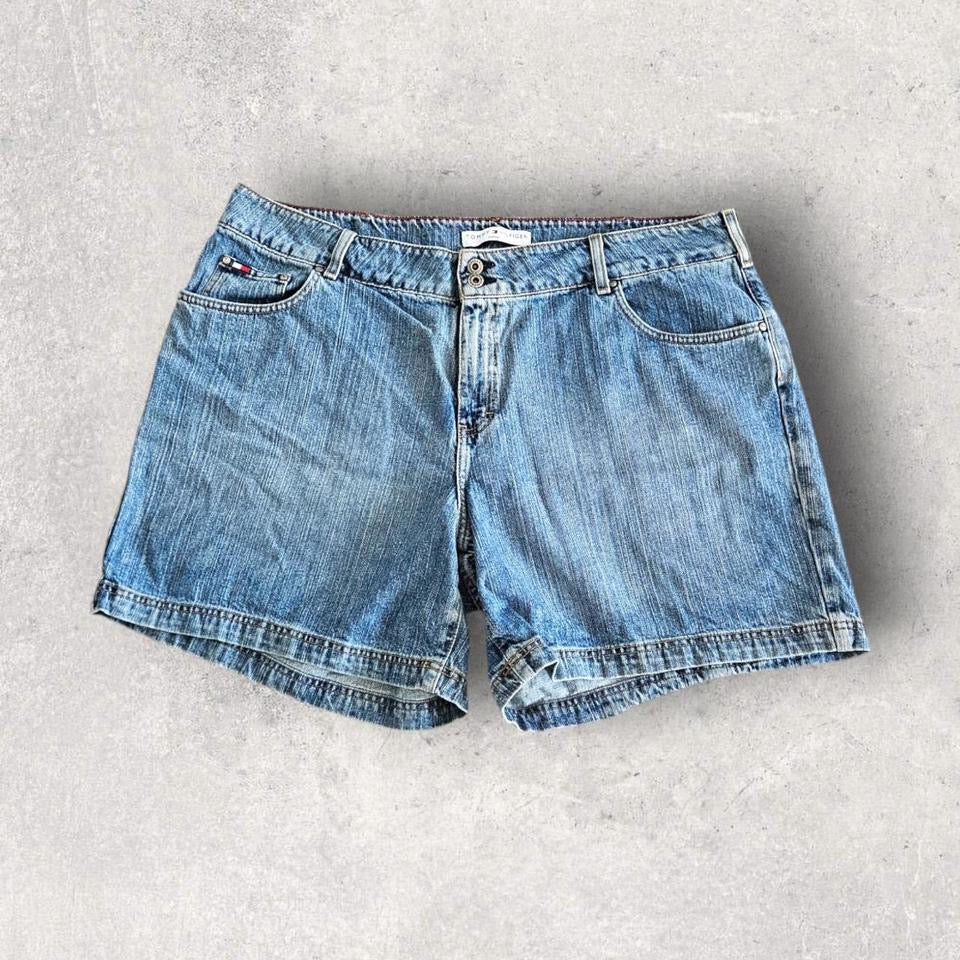 Woman’s Tommy Hilfiger Wide Jeans במצב מצוין וללא פגמים