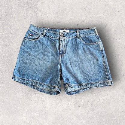 Woman’s Tommy Hilfiger Wide Jeans במצב מצוין וללא פגמים