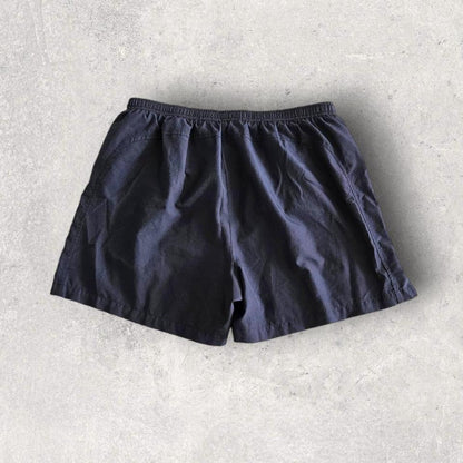 Woman’s Nike sports shorts בצבע שחור