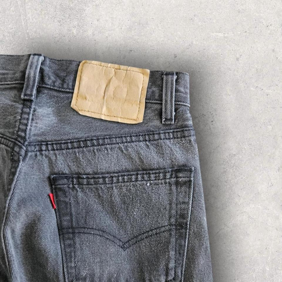 Levi’s Black Jeans כנראה מזויף