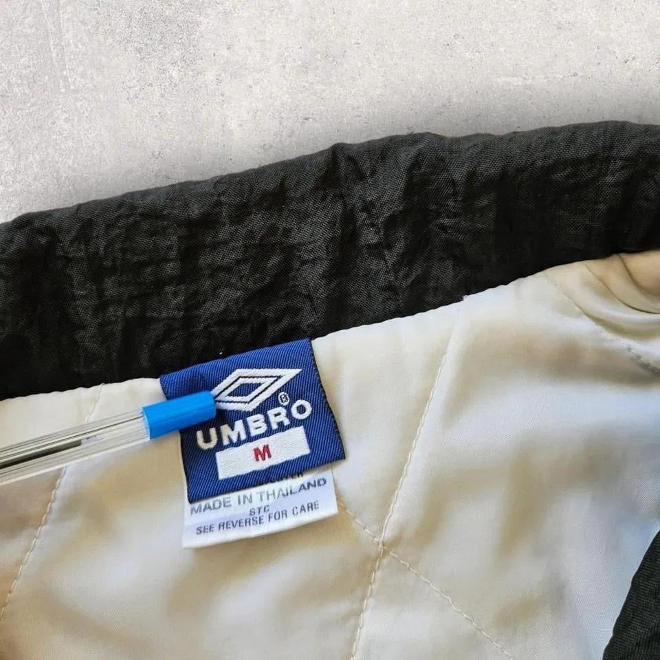 Vintage Umbro jacket size L oversize fit scratched back