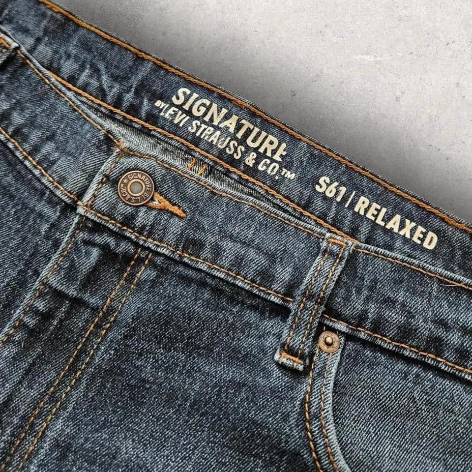 Signature Levi’s Strauss Navy Jeans – W40 בגזרת רילקס