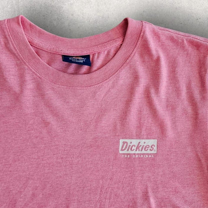 Dickies Pink Logo Tee - Medium חולצת טי של דיקיס עם לוגו ורוד, מידה M
