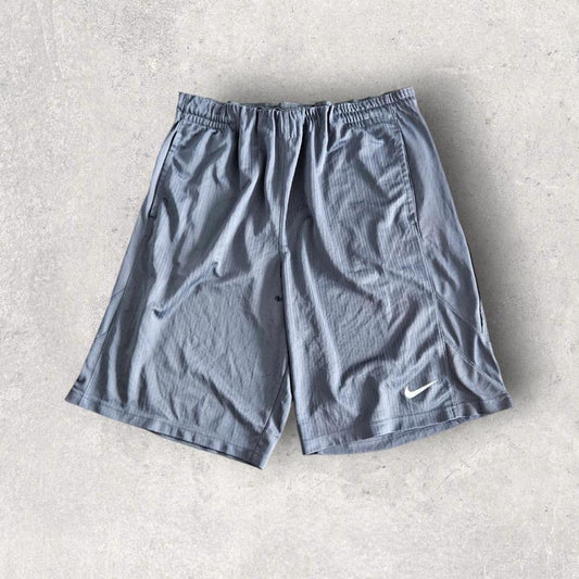 Nike Grey Basketball Shorts בצבע אפור
