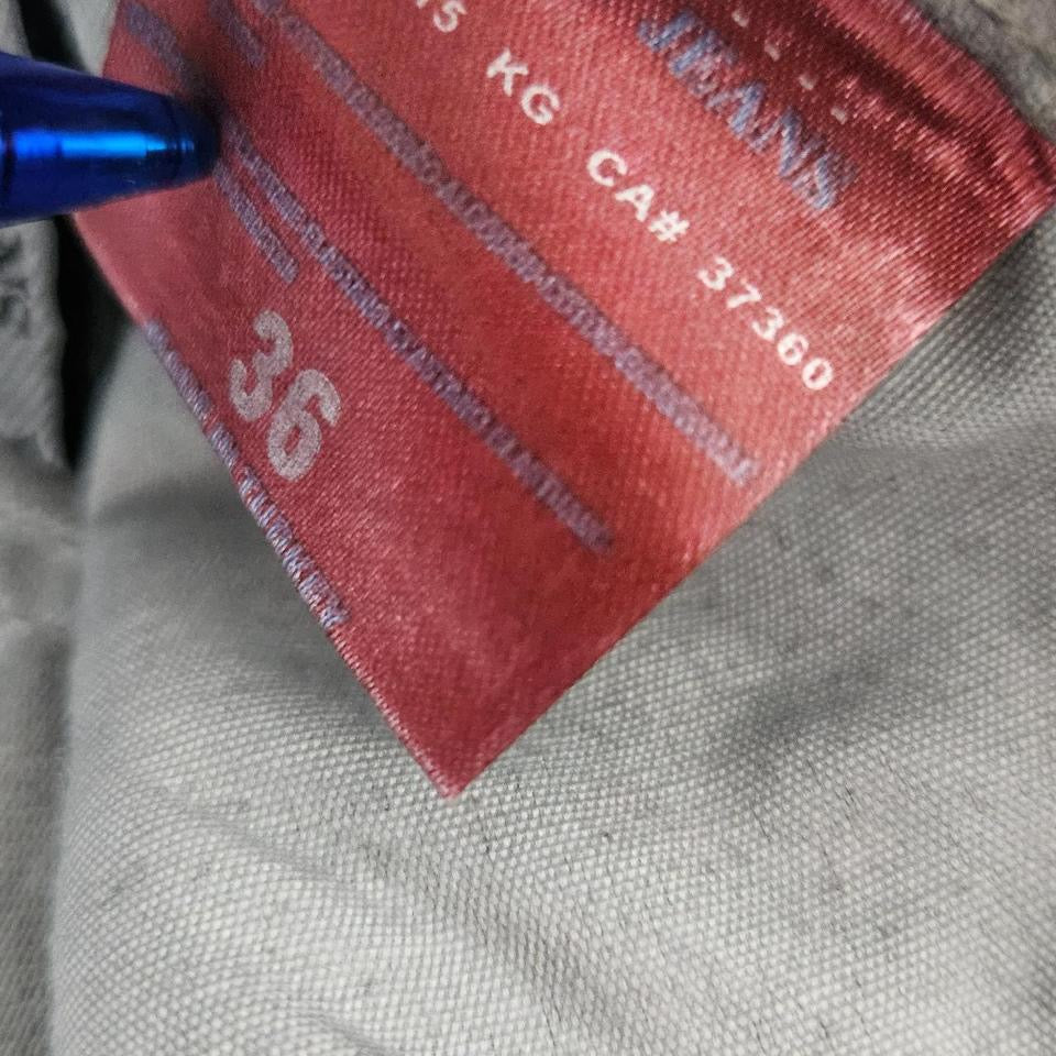 Armani grey jeans size 36 in perfect condition