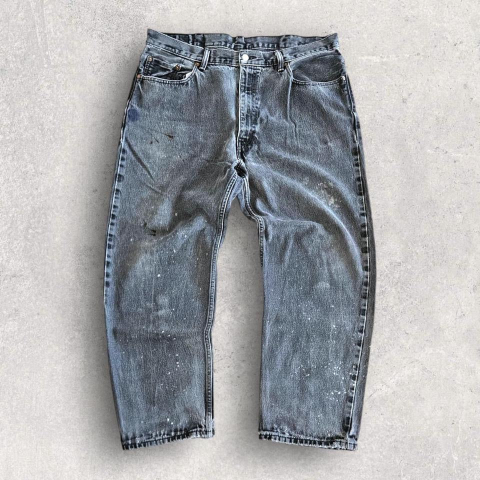 Levi’s 550 Black Jeans - 40x30 ג'ינס שחור מידה W40 L30 עם כתמי צבע וסטייל וינטאג'