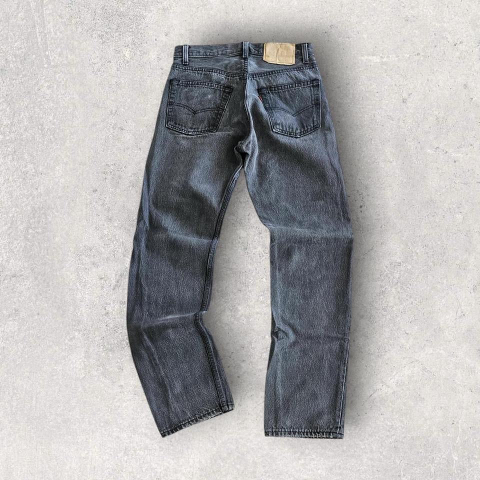 Levi’s Black Jeans כנראה מזויף