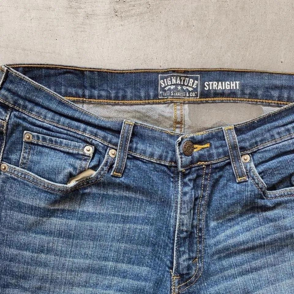 Signature Levi’s navy jeans - 32x32