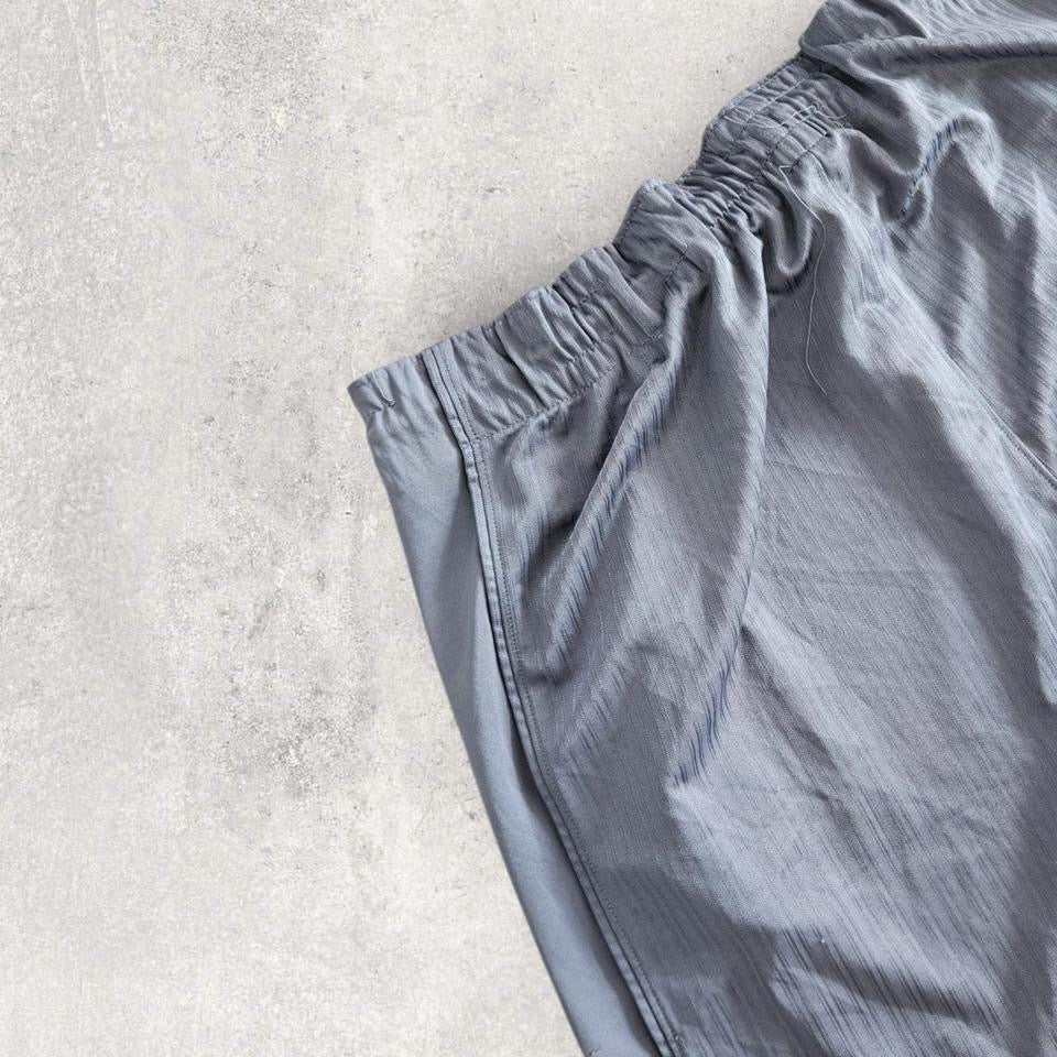 Nike Grey Basketball Shorts בצבע אפור