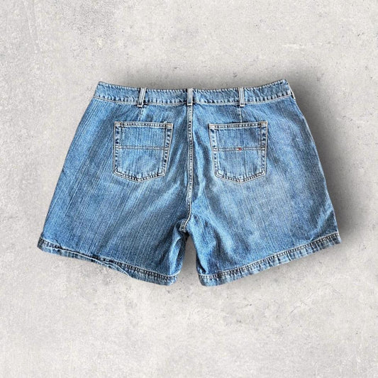 Woman’s Tommy Hilfiger Wide Jeans במצב מצוין וללא פגמים
