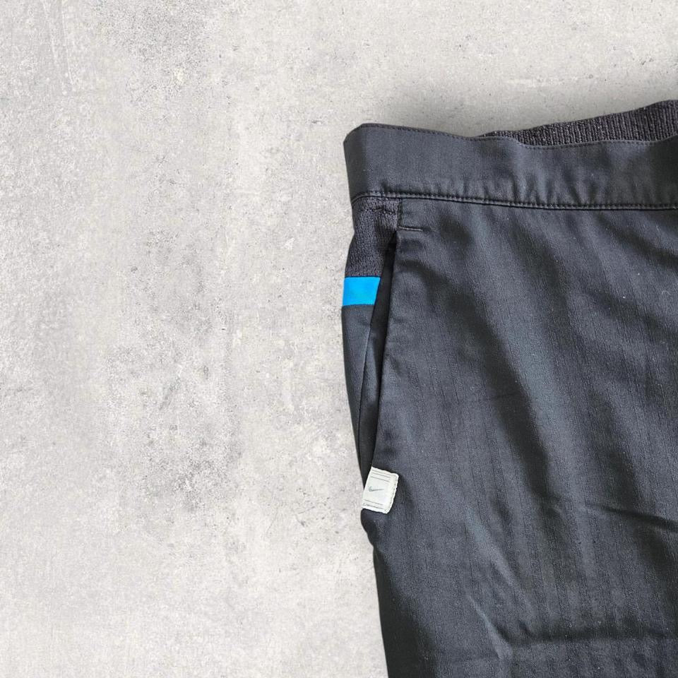 Vintage Nike Black Sports Short