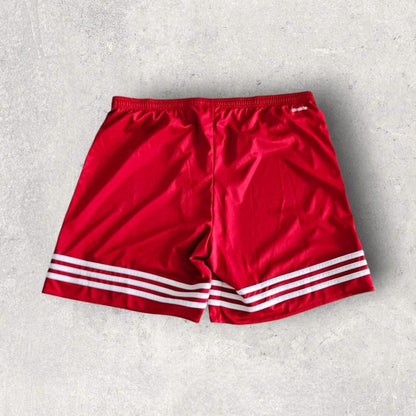 Adidas Red Sports Shorts בצבע אדום
