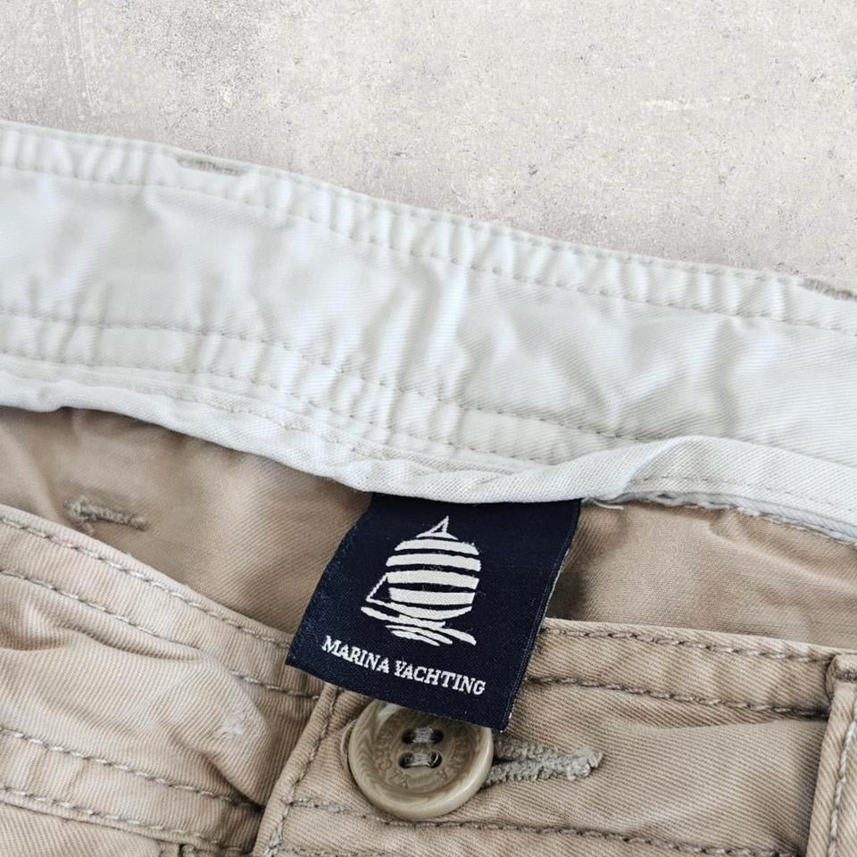 Marina Yachting Cream Cargo Shorts בצבע קרם