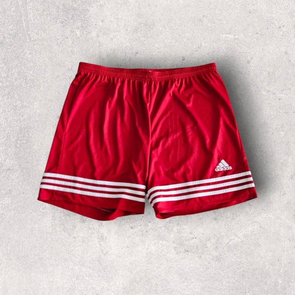 Adidas Red Sports Shorts בצבע אדום